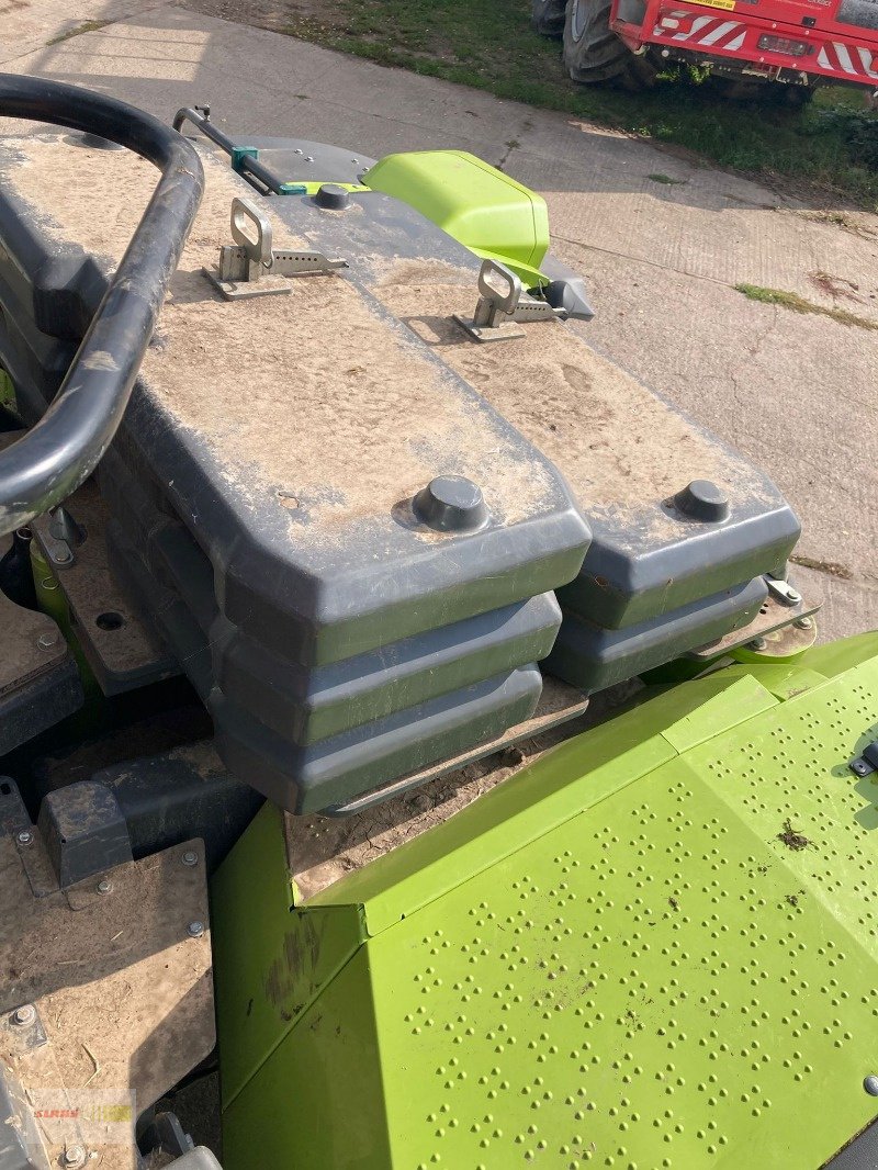 Traktor от тип CLAAS Xerion 5000 Trac, Gebrauchtmaschine в Groß Germersleben (Снимка 10)