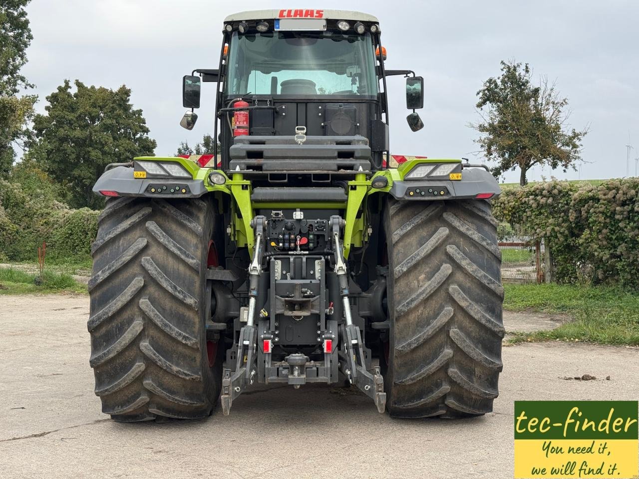 Traktor типа CLAAS Xerion 5000, Gebrauchtmaschine в Könnern (Фотография 4)