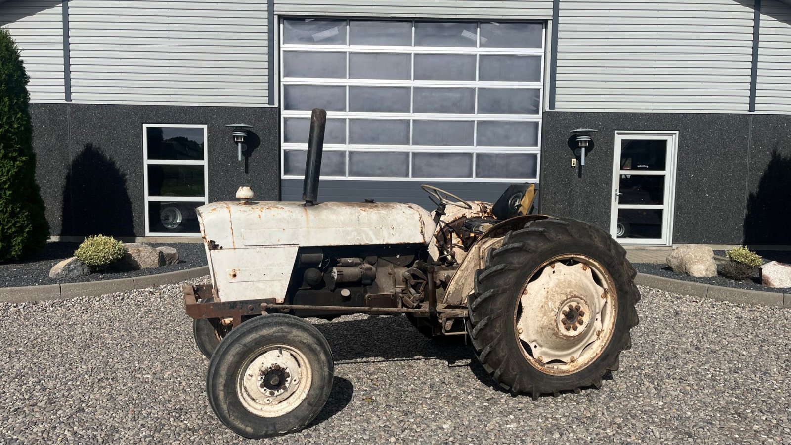 Traktor tipa David Brown 880 Med defekt køler, Gebrauchtmaschine u Lintrup (Slika 1)