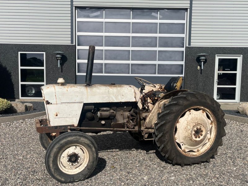 Traktor typu David Brown 880 Med defekt køler, Gebrauchtmaschine w Lintrup (Zdjęcie 1)