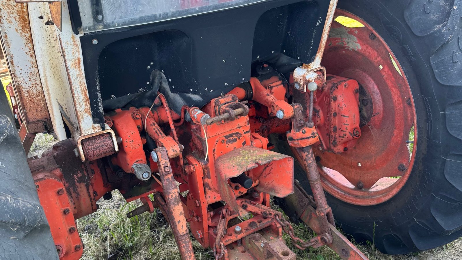 Traktor des Typs David Brown 995, Gebrauchtmaschine in Holbæk (Bild 3)