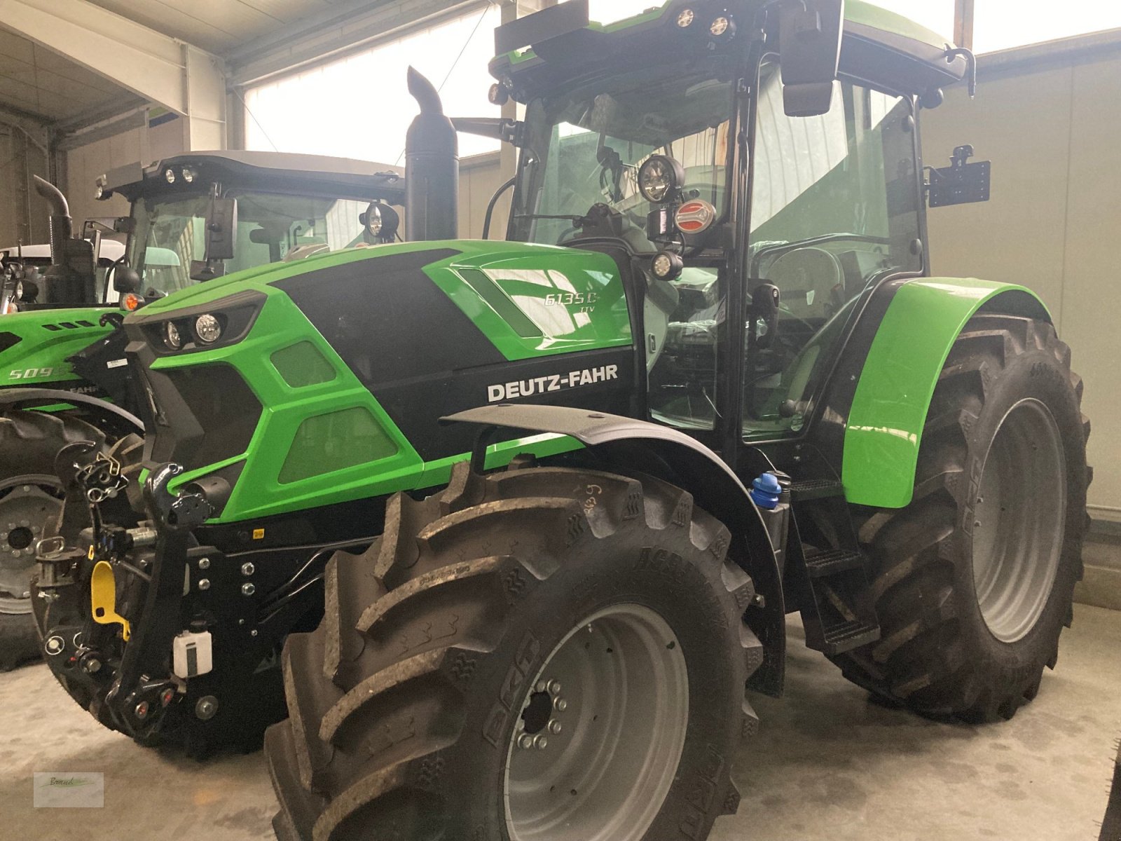 Traktor typu Deutz-Fahr # Der Preis ist heiß! # 6135 C TTV Aktion Deutz, Neumaschine v Beilngries (Obrázek 2)