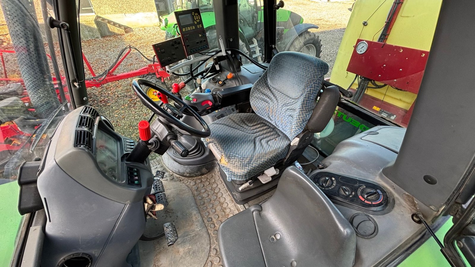 Traktor of the type Deutz-Fahr 165 Agrotron, Gebrauchtmaschine in Glamsbjerg (Picture 13)