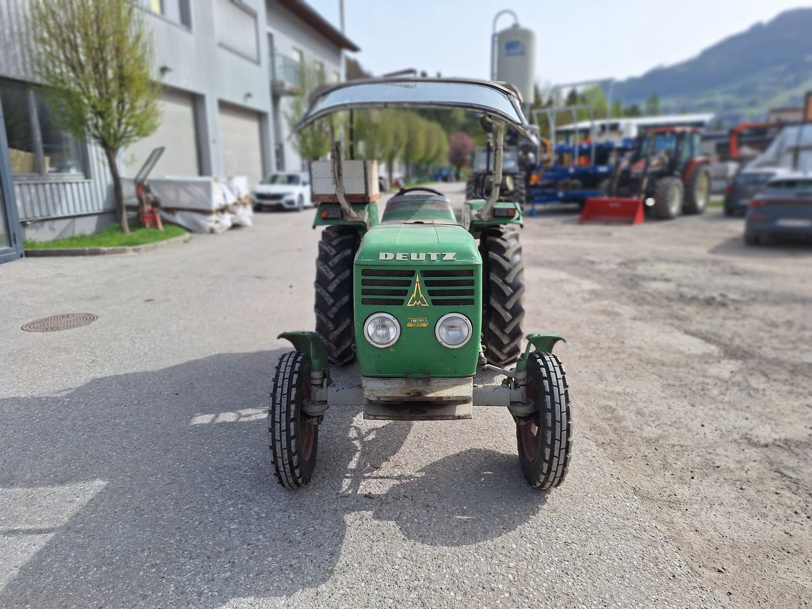 Traktor typu Deutz-Fahr 3006, Gebrauchtmaschine v Burgkirchen (Obrázek 2)