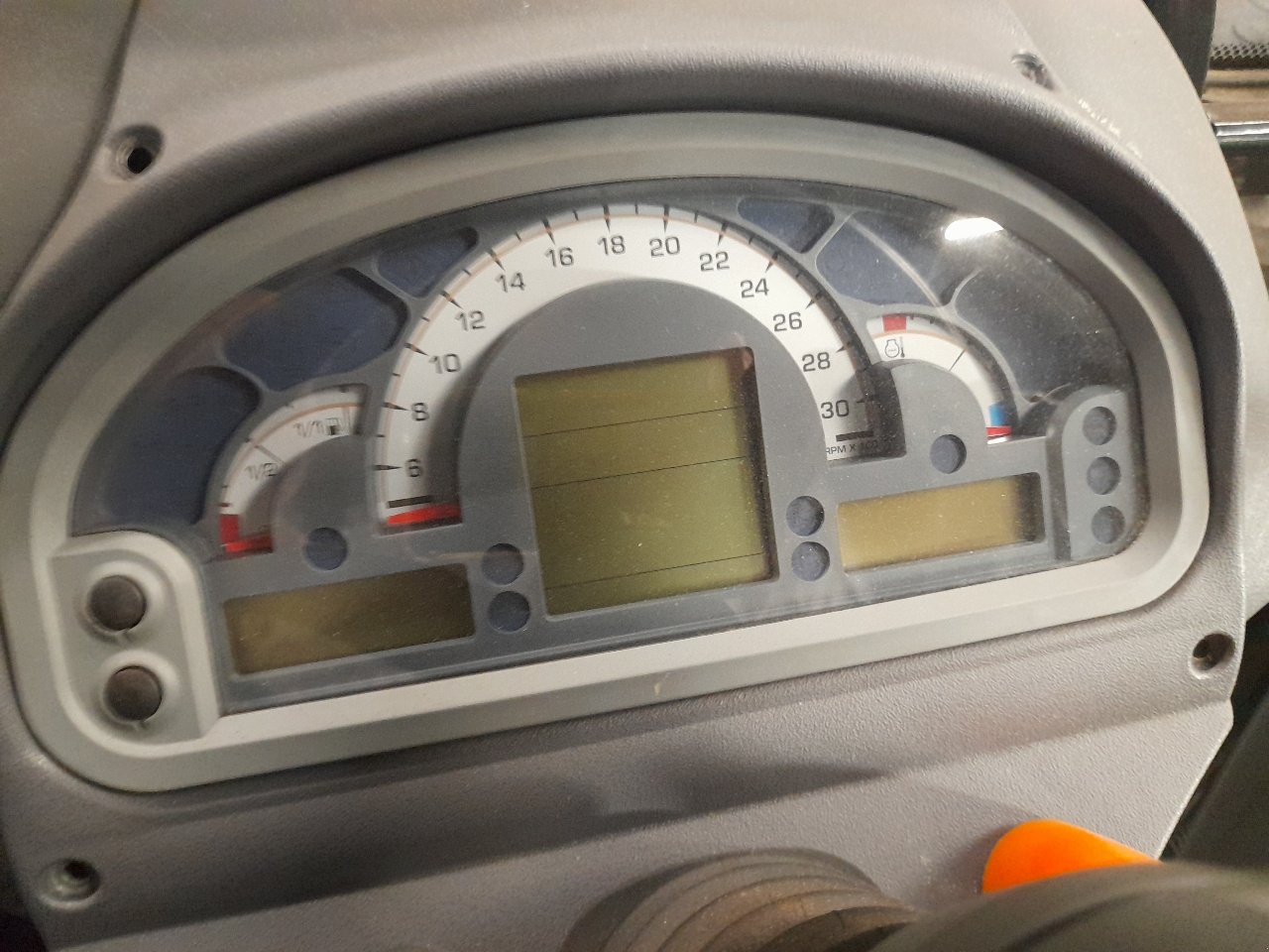 Traktor des Typs Deutz-Fahr 3050, Gebrauchtmaschine in SAINT LOUP (Bild 5)