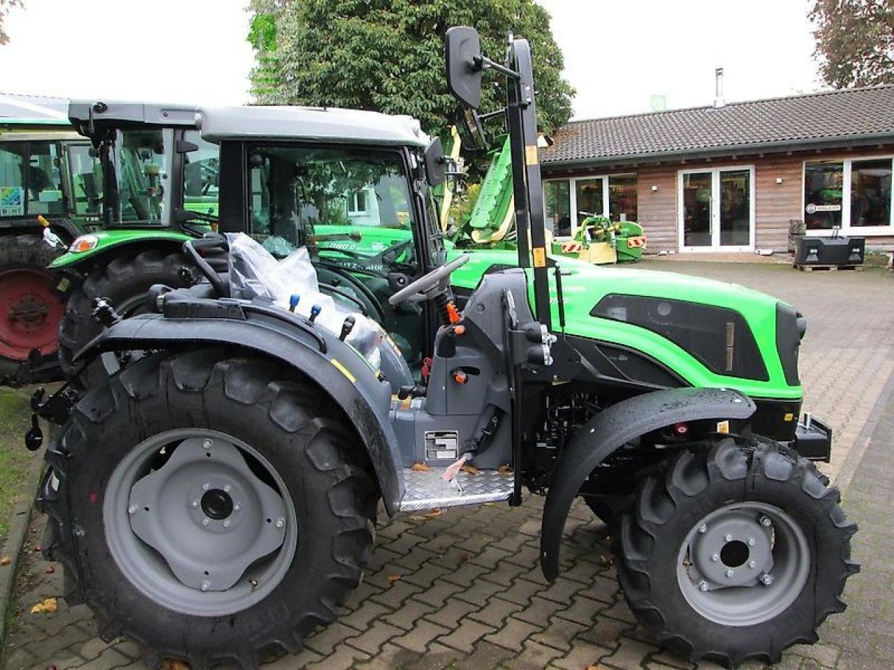 Traktor типа Deutz-Fahr 3050, Gebrauchtmaschine в VELBERT (Фотография 3)
