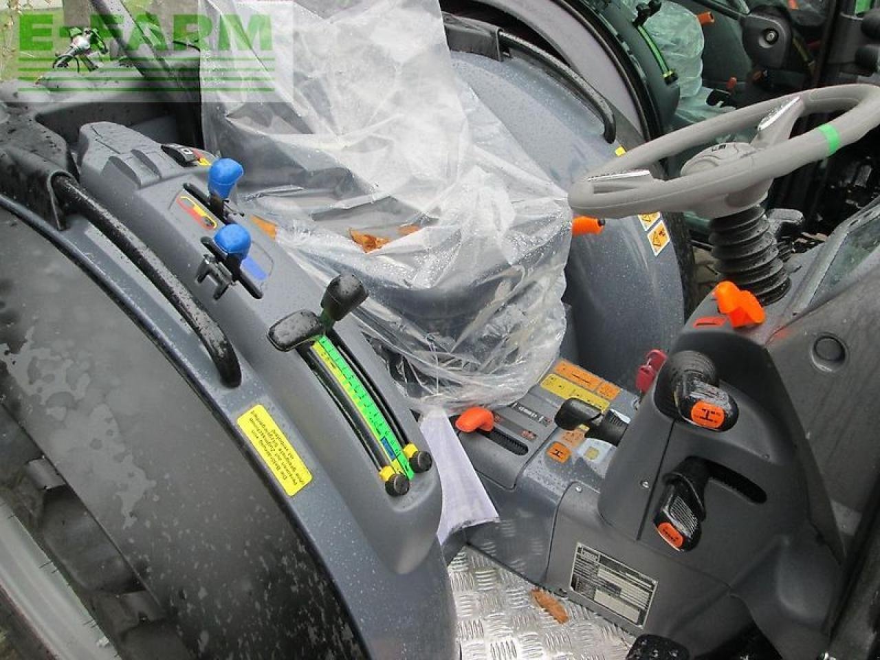 Traktor типа Deutz-Fahr 3050, Gebrauchtmaschine в VELBERT (Фотография 6)