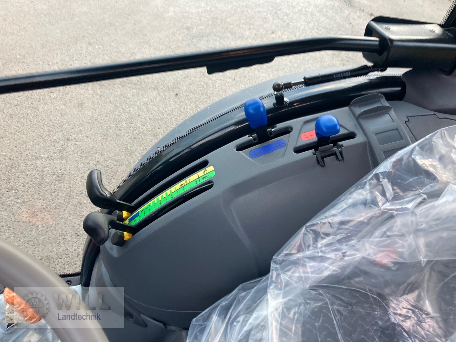 Traktor del tipo Deutz-Fahr 3050, Neumaschine en Rudendorf (Imagen 12)