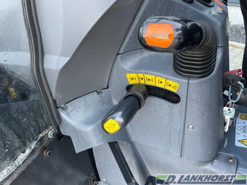 Traktor des Typs Deutz-Fahr 3060 (A), Neumaschine in Emsbüren (Bild 13)