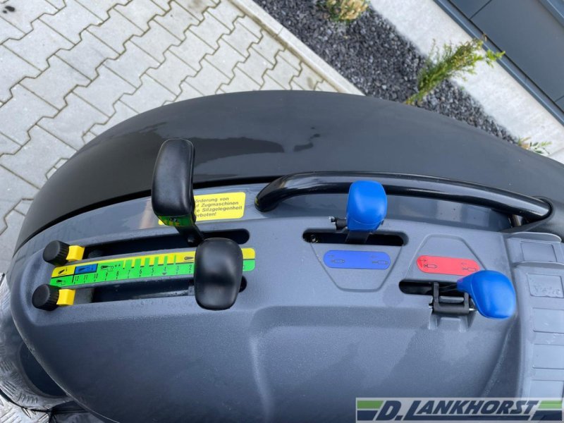 Traktor des Typs Deutz-Fahr 3060 (A), Neumaschine in Emsbüren (Bild 15)