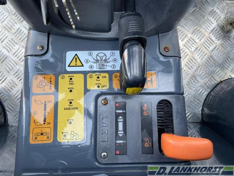 Traktor des Typs Deutz-Fahr 3060 (A), Neumaschine in Emsbüren (Bild 16)