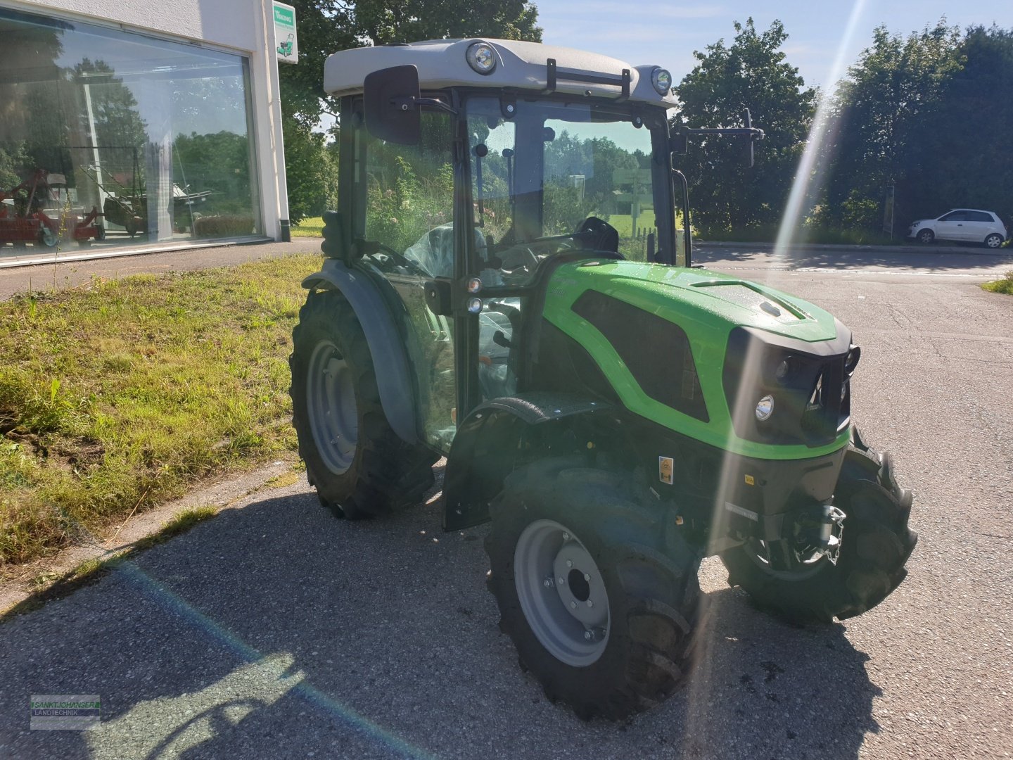 Traktor des Typs Deutz-Fahr 3060 -Aktionspreis-, Neumaschine in Diessen (Bild 2)