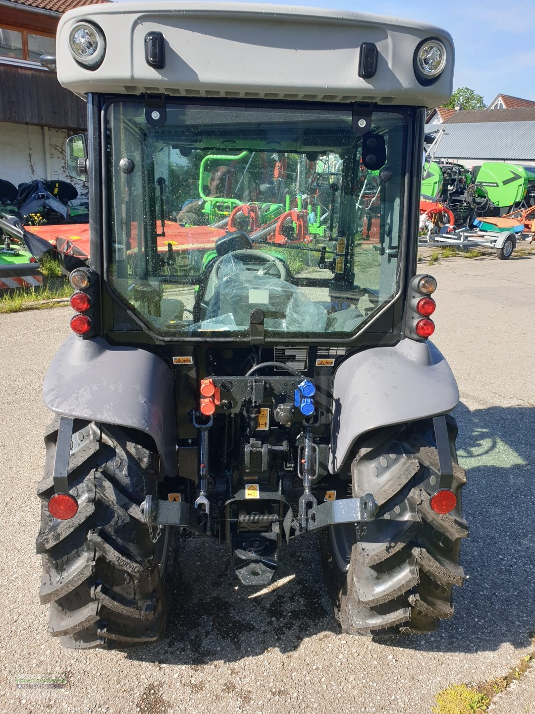 Traktor des Typs Deutz-Fahr 3060 -Aktionspreis-, Neumaschine in Diessen (Bild 9)