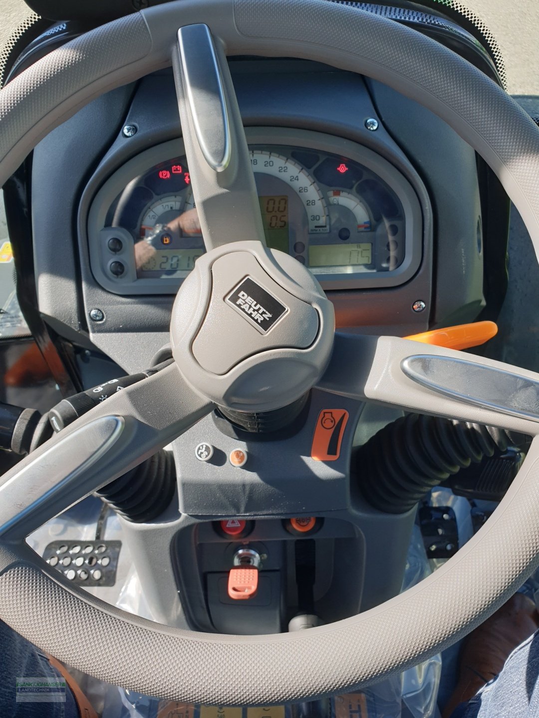 Traktor tip Deutz-Fahr 3060 -Aktionspreis-, Neumaschine in Diessen (Poză 11)