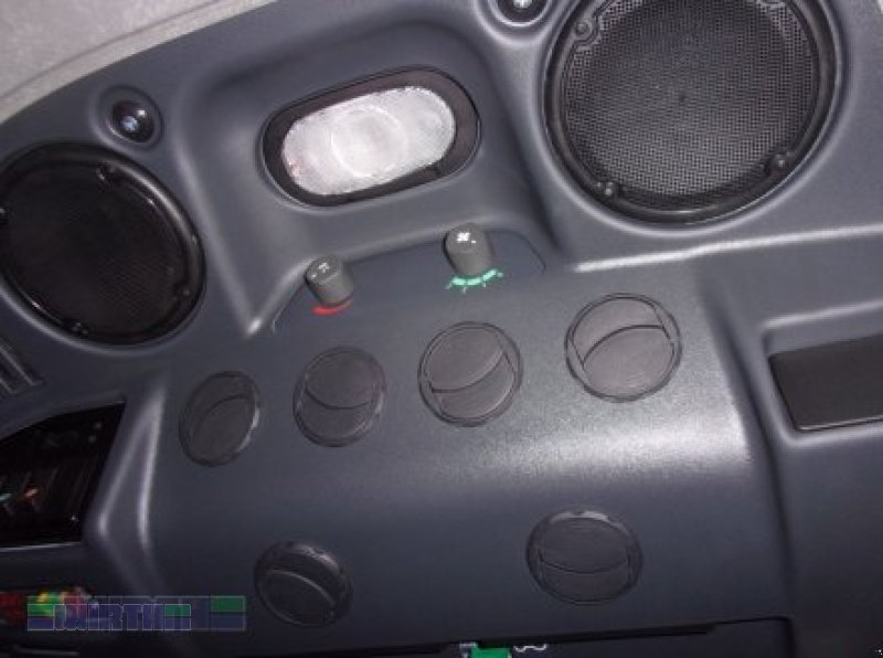 Traktor des Typs Deutz-Fahr 3060 mit Industrielader, Neumaschine in Buchdorf (Bild 8)