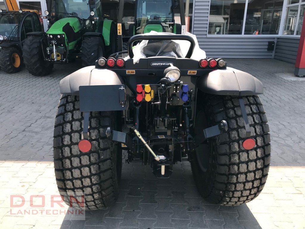 Traktor του τύπου Deutz-Fahr 3060, Neumaschine σε Bruckberg (Φωτογραφία 3)