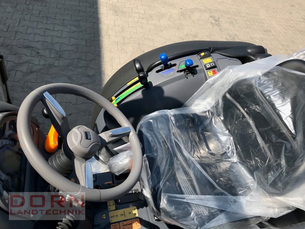 Traktor του τύπου Deutz-Fahr 3060, Neumaschine σε Bruckberg (Φωτογραφία 4)