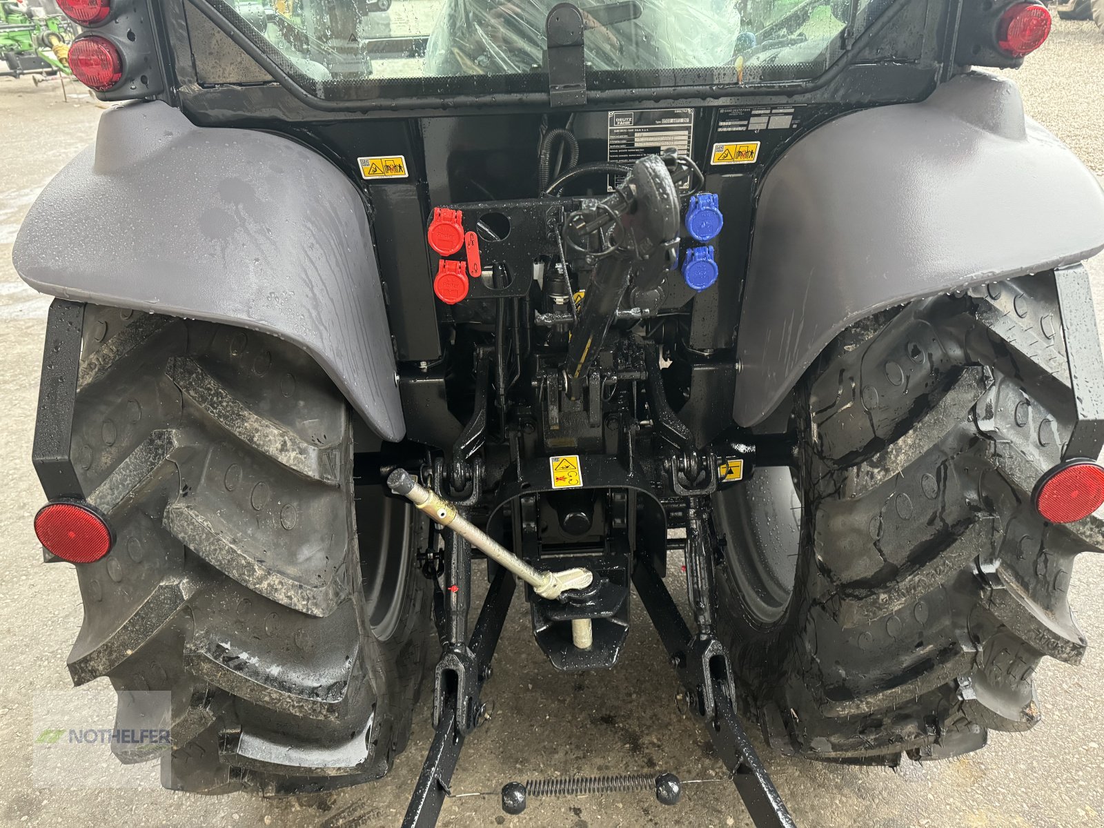 Traktor of the type Deutz-Fahr 3060, Neumaschine in Pforzen (Picture 12)