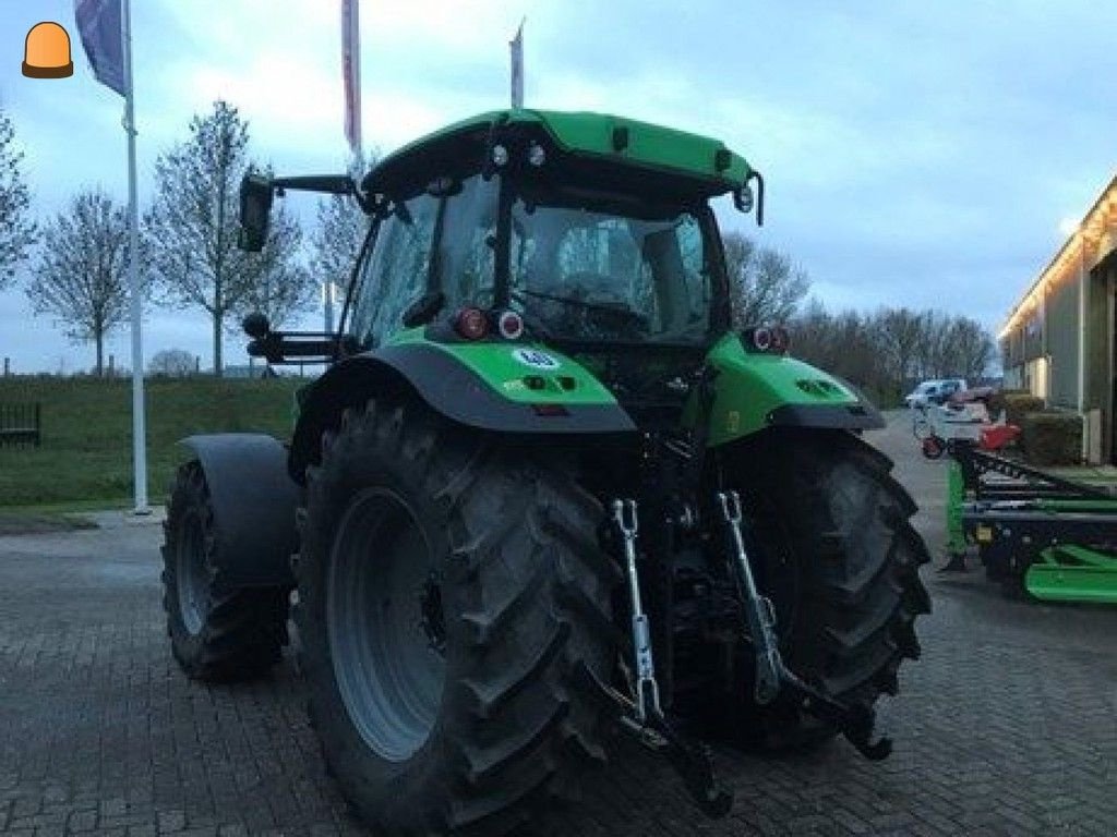 Traktor типа Deutz-Fahr 320 S, Gebrauchtmaschine в Zoetermeer (Фотография 4)