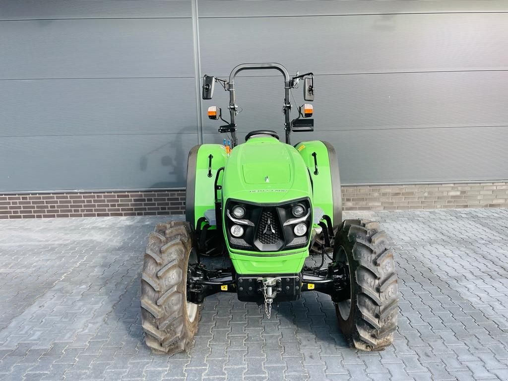 Traktor des Typs Deutz-Fahr 4070 E, Neumaschine in Coevorden (Bild 2)
