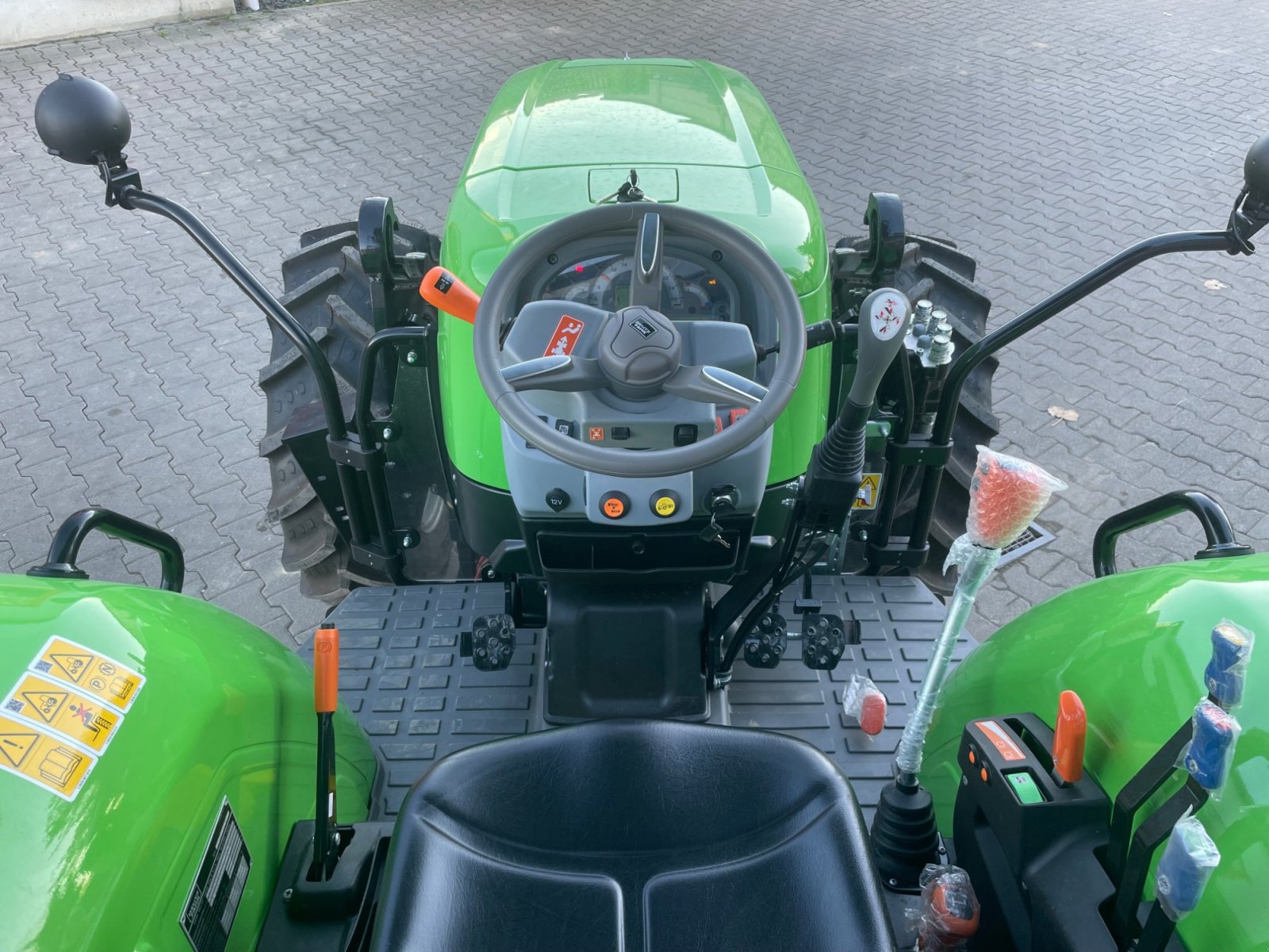 Traktor του τύπου Deutz-Fahr 4080 E GS, Neumaschine σε Dannstadt-Schauernheim (Φωτογραφία 6)