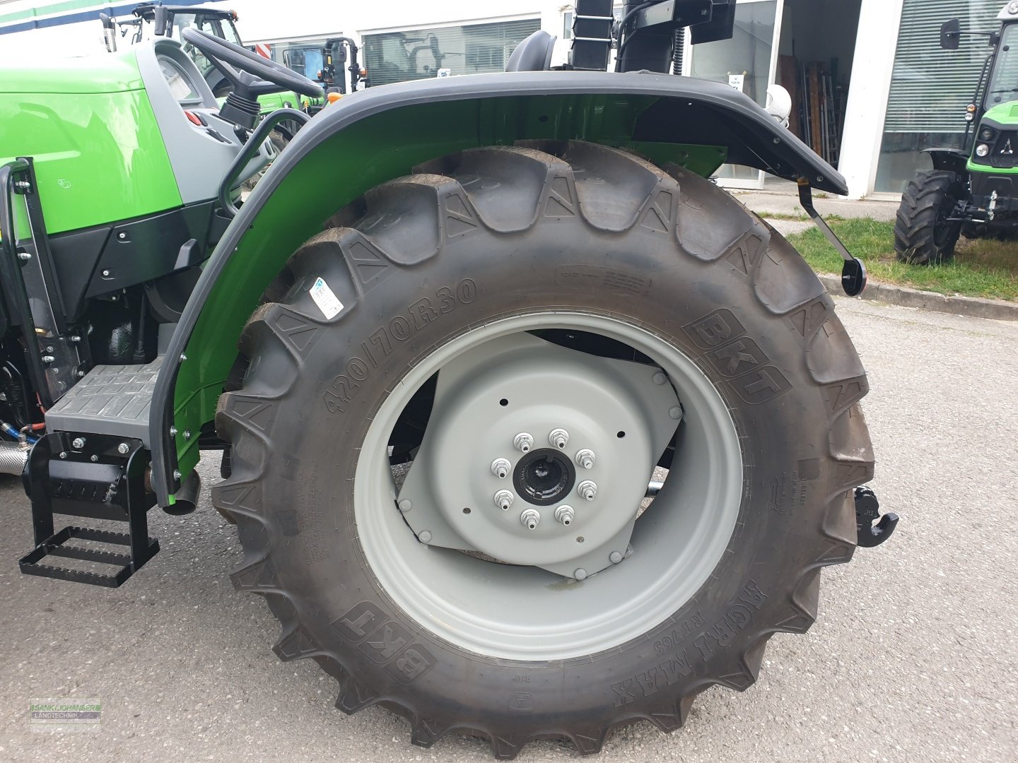 Traktor of the type Deutz-Fahr 4080 E LS -Aktionspreis-, Neumaschine in Diessen (Picture 20)