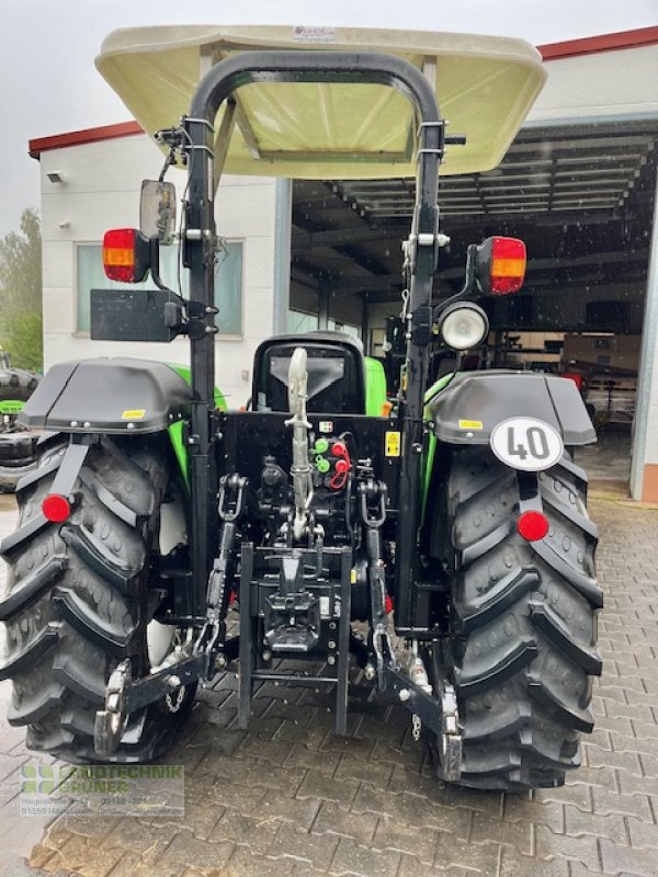 Traktor of the type Deutz-Fahr 4080E, Gebrauchtmaschine in Hiltpoltstein (Picture 3)