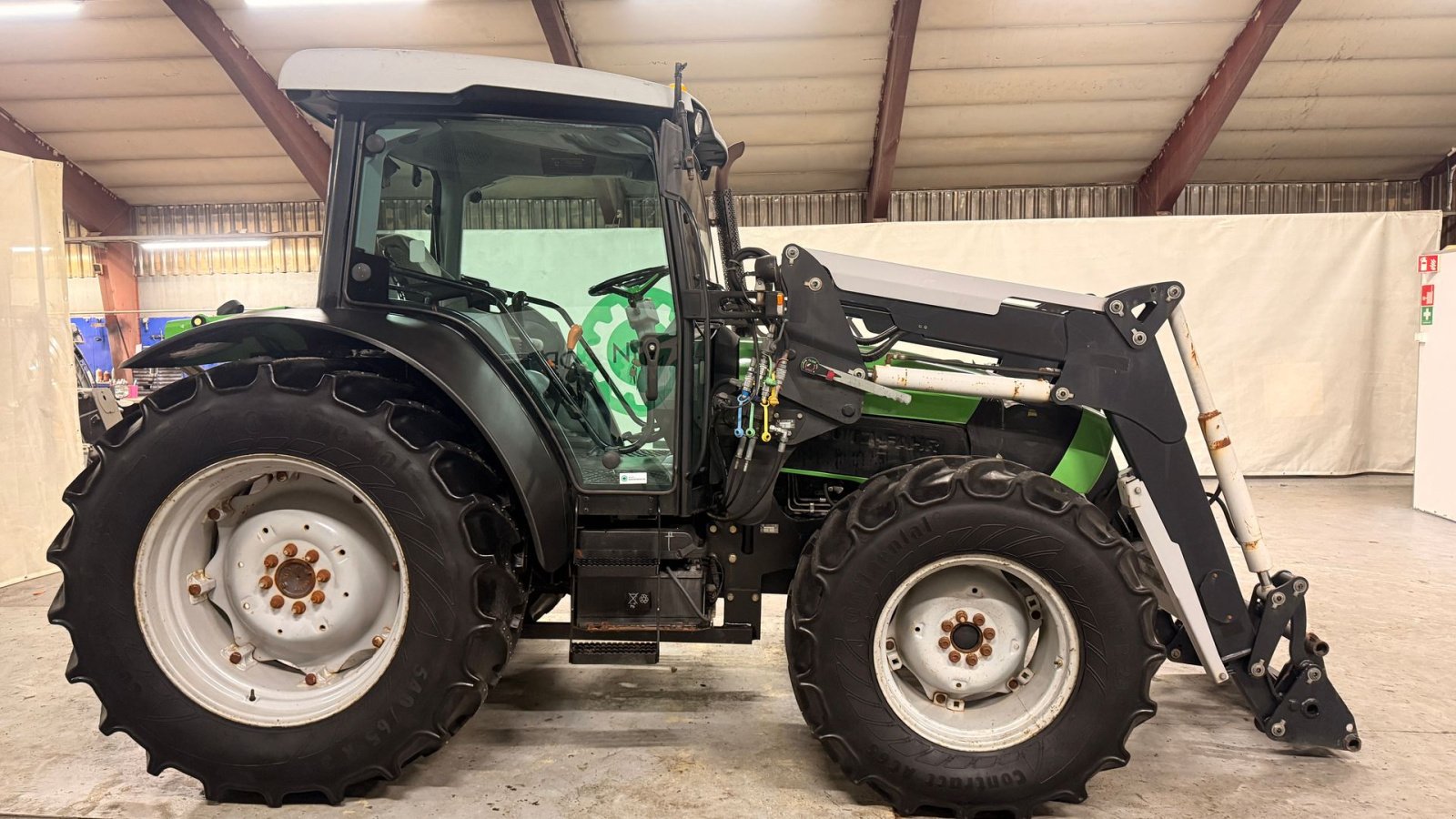 Traktor des Typs Deutz-Fahr 420, Gebrauchtmaschine in Ølen (Bild 7)