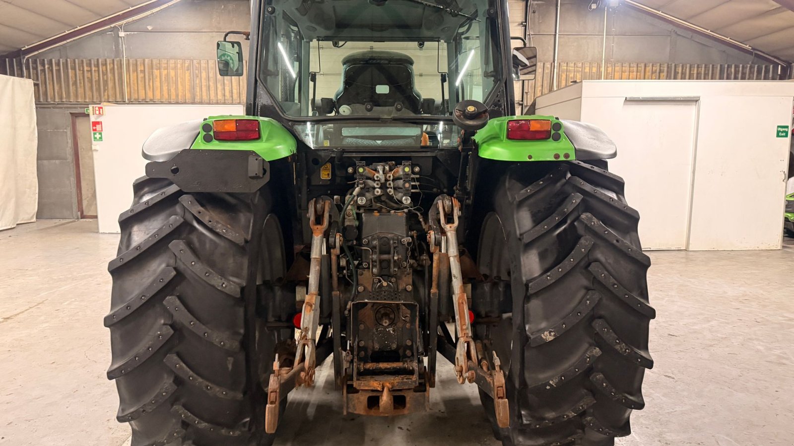 Traktor des Typs Deutz-Fahr 420, Gebrauchtmaschine in Ølen (Bild 4)