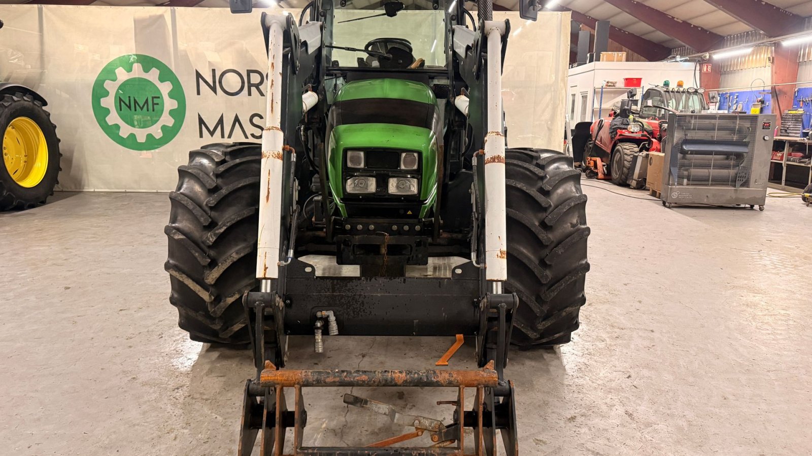 Traktor des Typs Deutz-Fahr 420, Gebrauchtmaschine in Ølen (Bild 9)