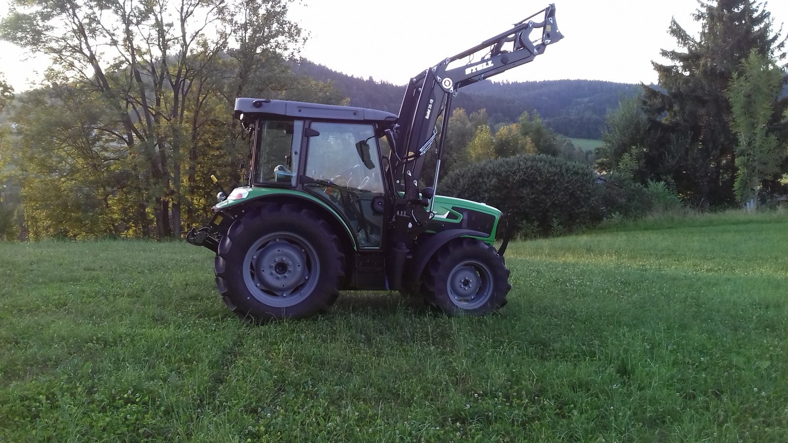 Traktor des Typs Deutz-Fahr 5070 D Keyline, Neumaschine in Prackenbach (Bild 4)