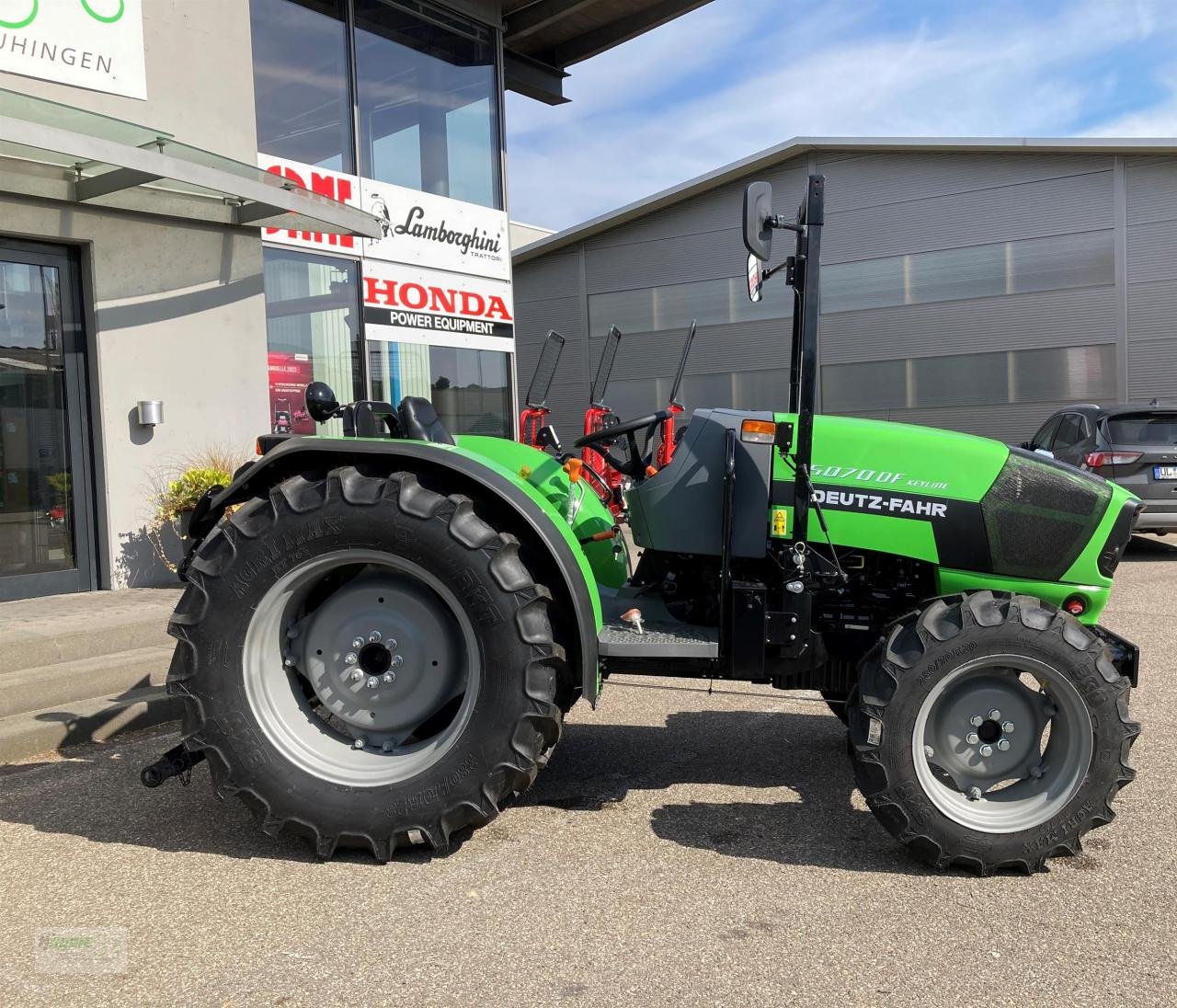 Traktor des Typs Deutz-Fahr 5070 DF KEYLINE, Neumaschine in Uhingen (Bild 2)