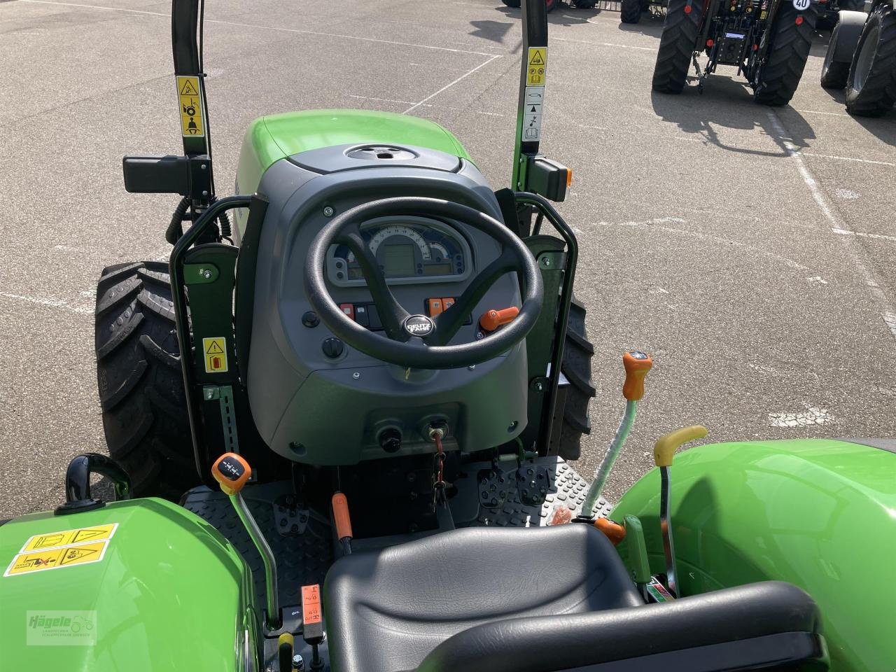 Traktor des Typs Deutz-Fahr 5070 DF KEYLINE, Neumaschine in Uhingen (Bild 4)