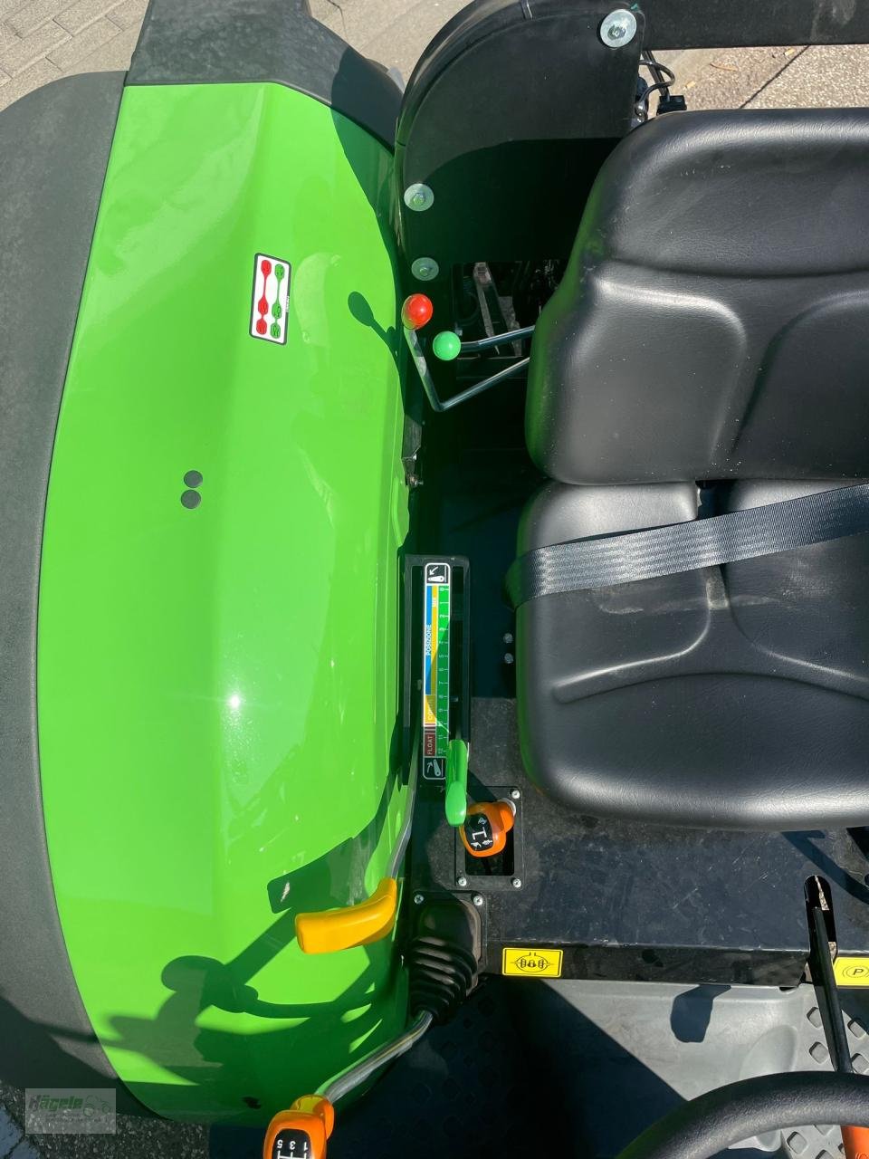 Traktor of the type Deutz-Fahr 5070 DF KEYLINE, Neumaschine in Uhingen (Picture 4)