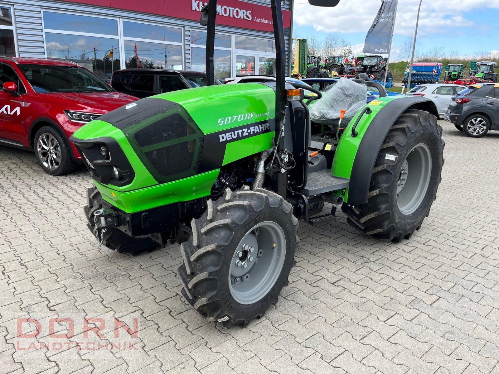 Traktor typu Deutz-Fahr 5070 DF Keyline, Neumaschine v Bruckberg (Obrázek 1)