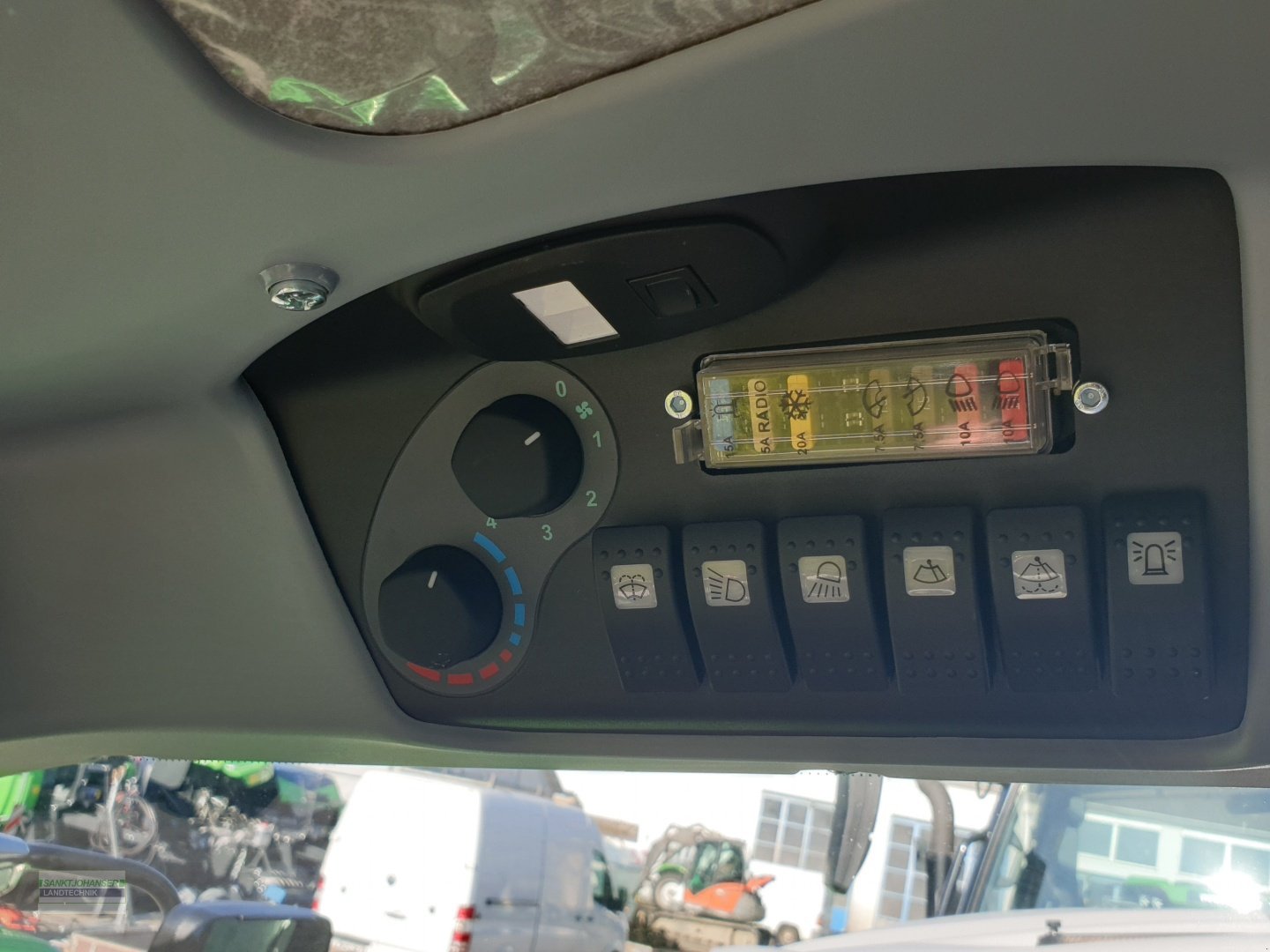 Traktor of the type Deutz-Fahr 5075 D GS -Aktionspreis-, Neumaschine in Diessen (Picture 17)