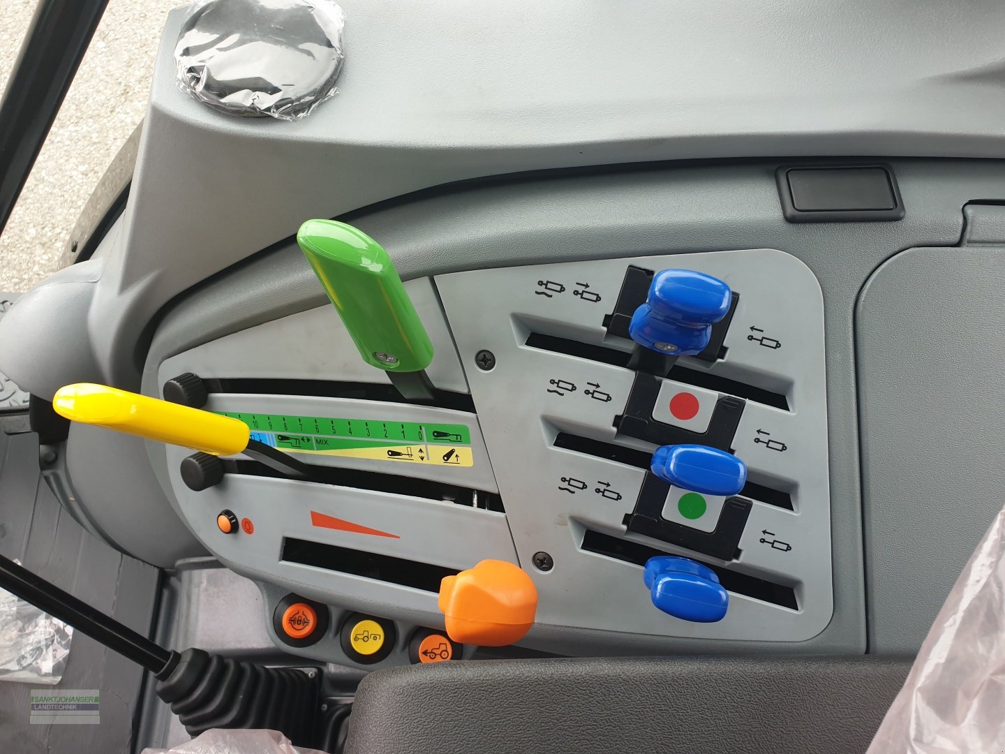 Traktor a típus Deutz-Fahr 5075 D GS -Aktionspreis-, Neumaschine ekkor: Diessen (Kép 16)