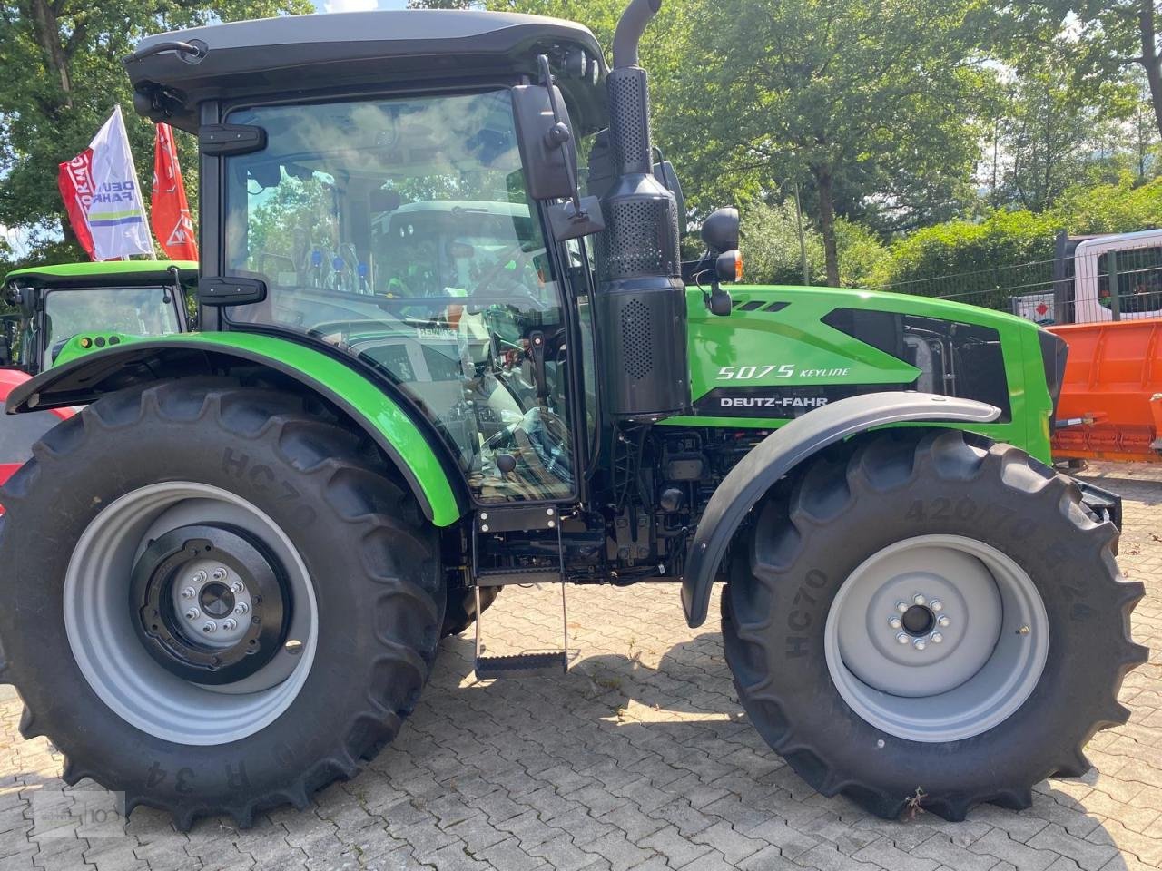 Traktor des Typs Deutz-Fahr 5075 Keyline GS, Neumaschine in Eslohe–Bremke (Bild 2)
