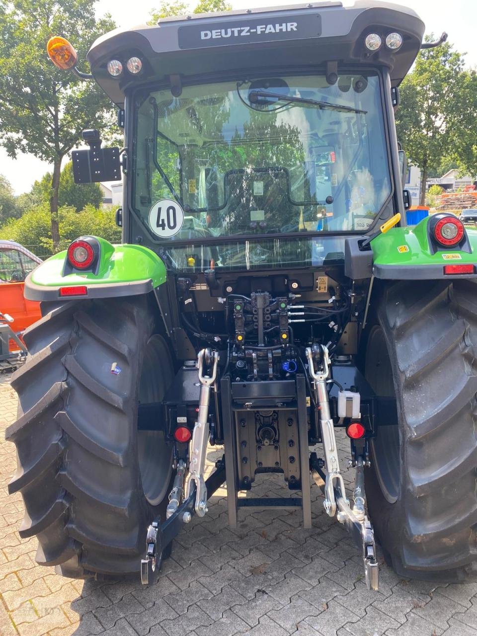 Traktor des Typs Deutz-Fahr 5075 Keyline GS, Neumaschine in Eslohe–Bremke (Bild 3)