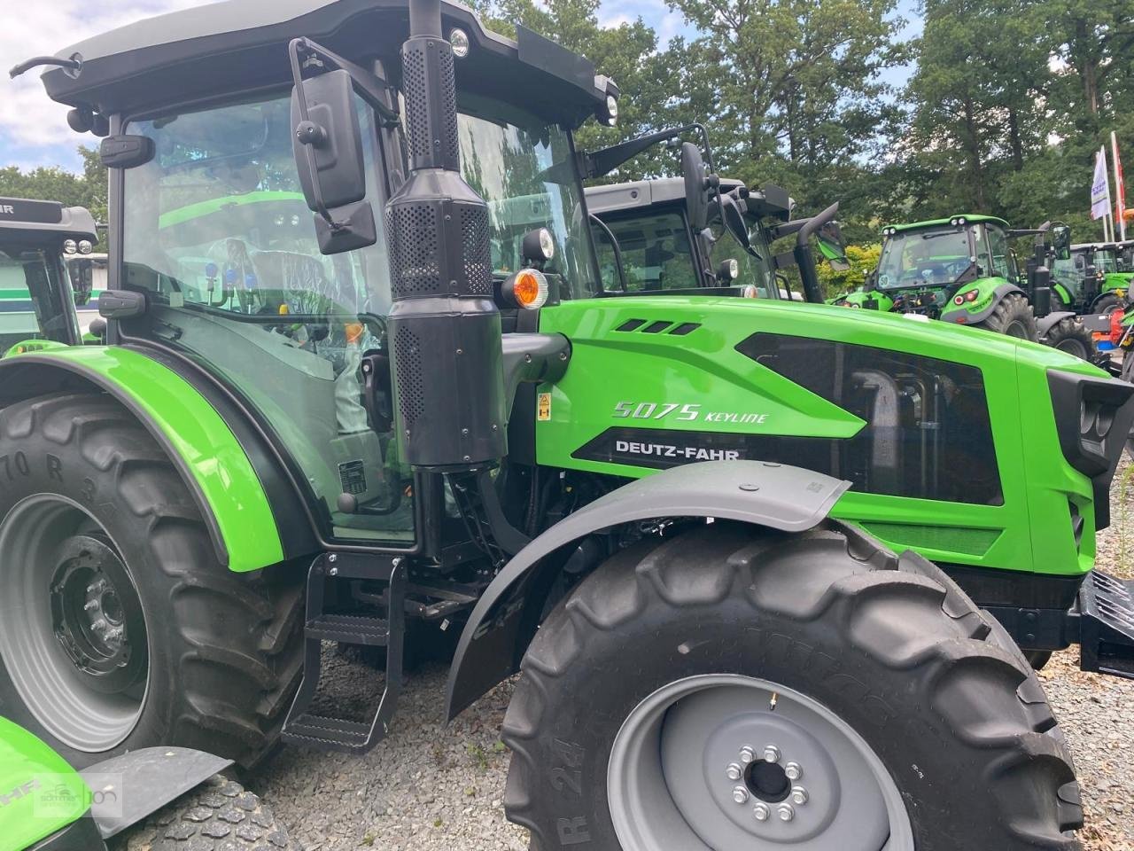 Traktor of the type Deutz-Fahr 5075 Keyline GS, Neumaschine in Eslohe–Bremke (Picture 2)