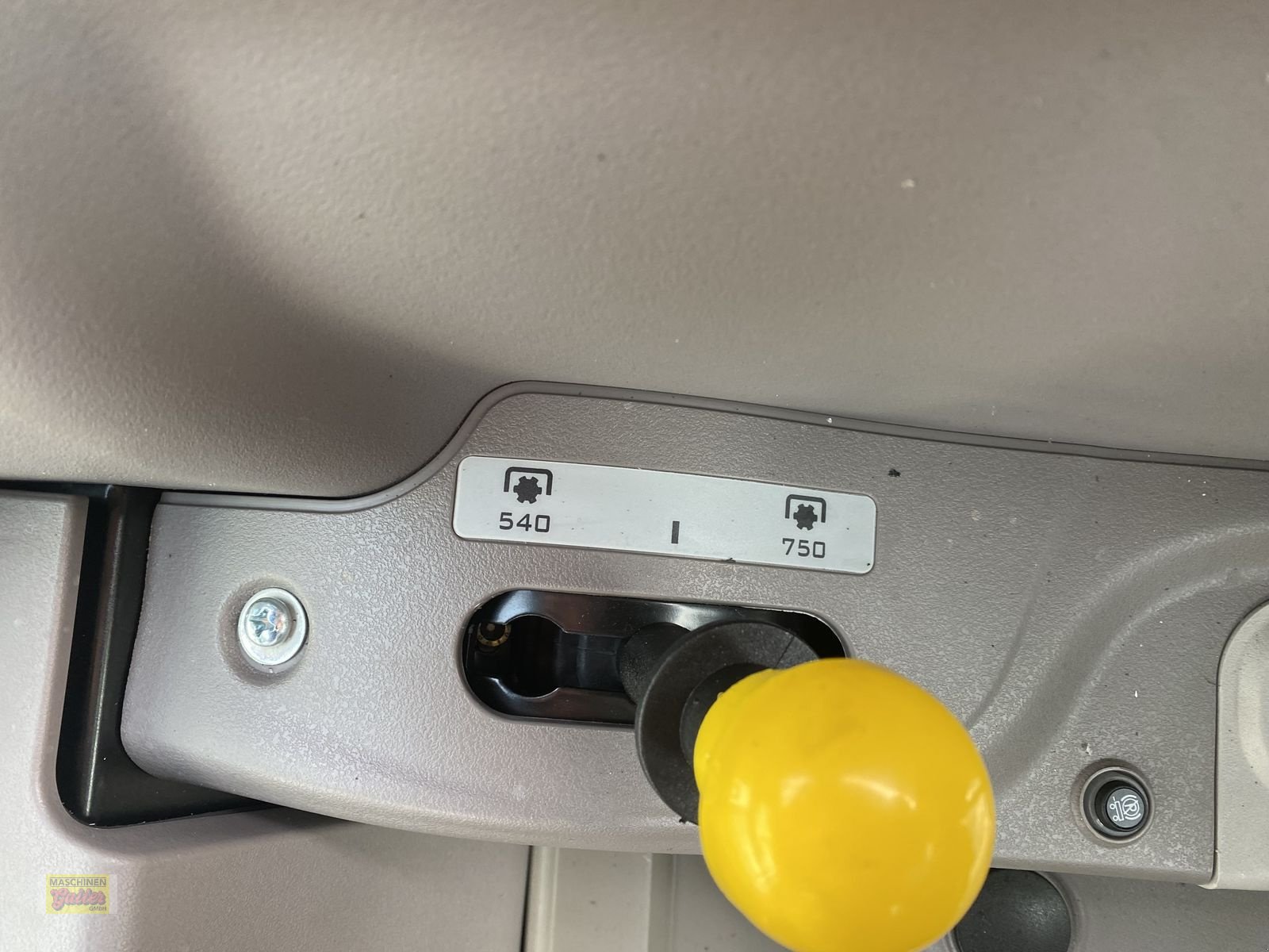 Traktor of the type Deutz-Fahr 5075 Keyline, Neumaschine in Kötschach (Picture 22)