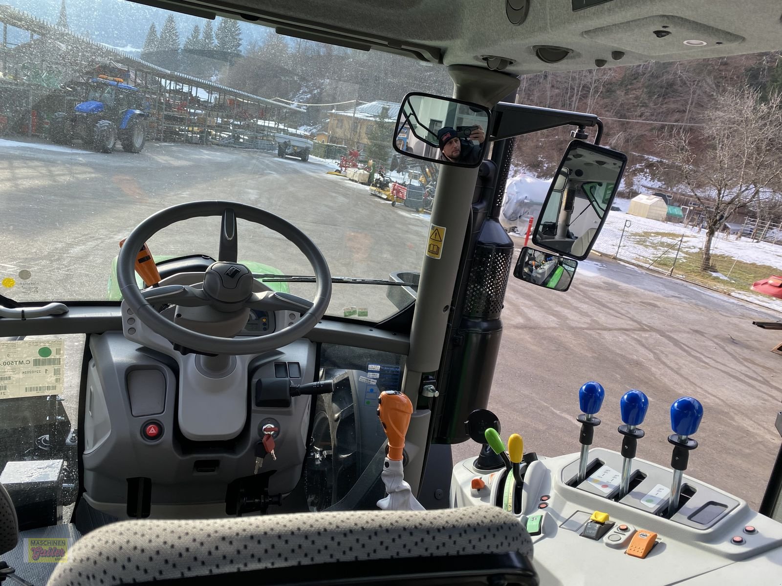 Traktor of the type Deutz-Fahr 5075 Keyline, Neumaschine in Kötschach (Picture 19)