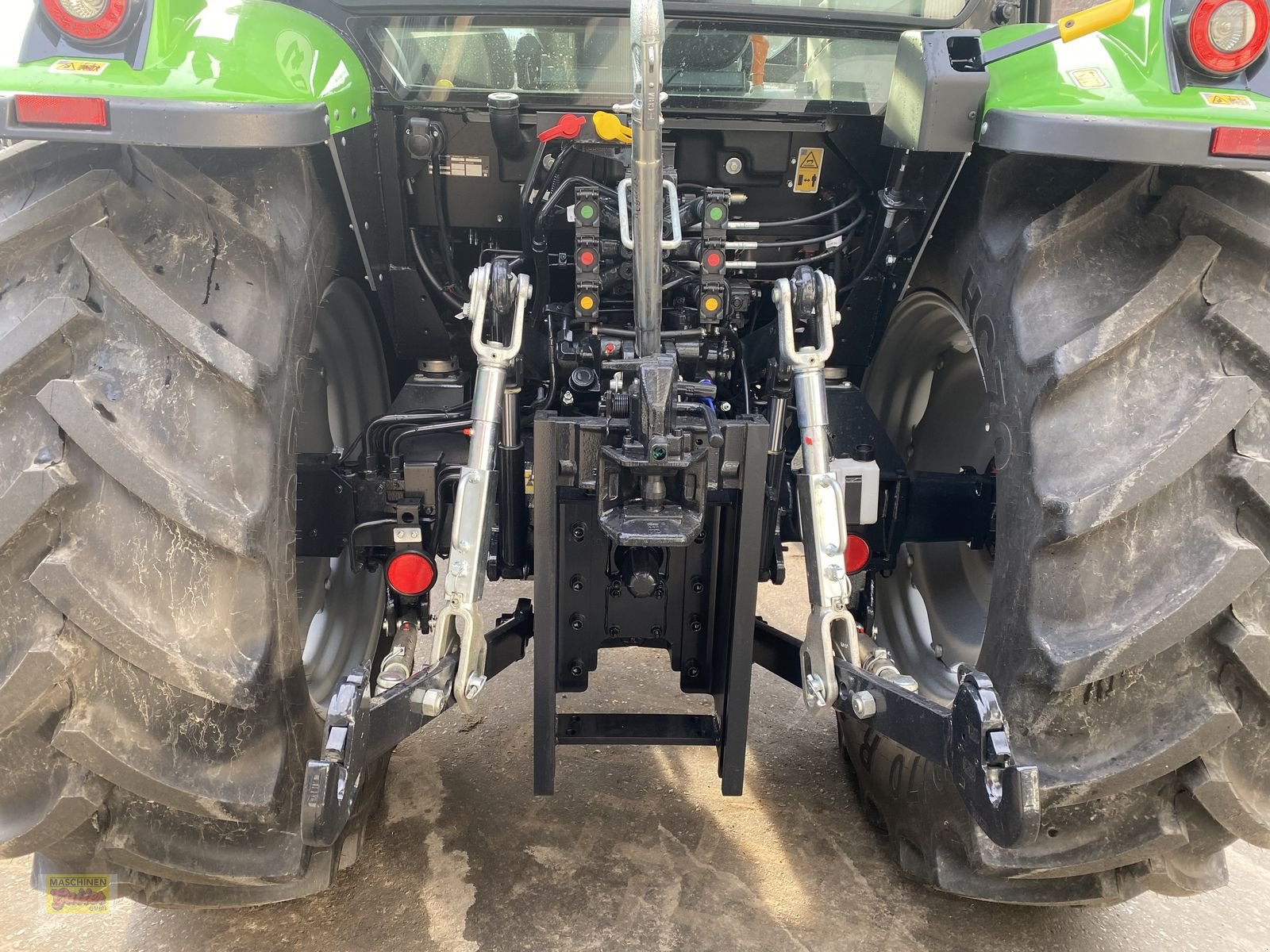 Traktor of the type Deutz-Fahr 5075 Keyline, Neumaschine in Kötschach (Picture 10)