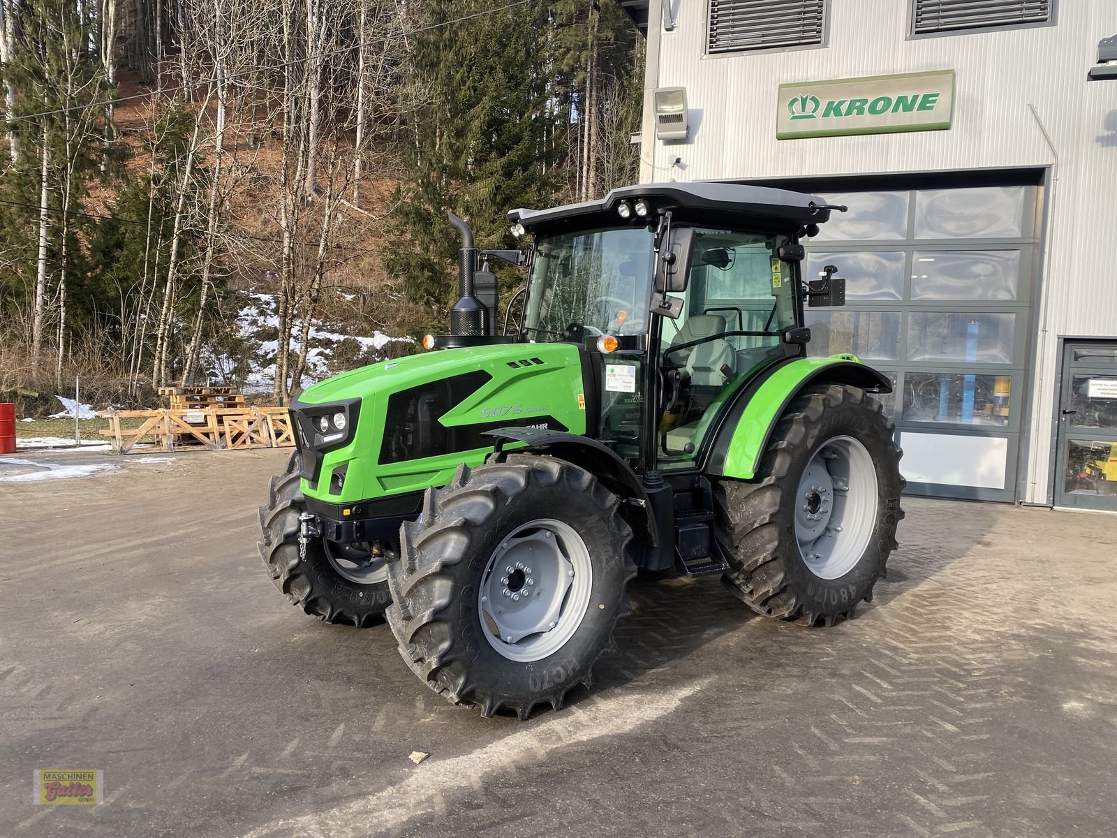 Traktor of the type Deutz-Fahr 5075 Keyline, Neumaschine in Kötschach (Picture 4)