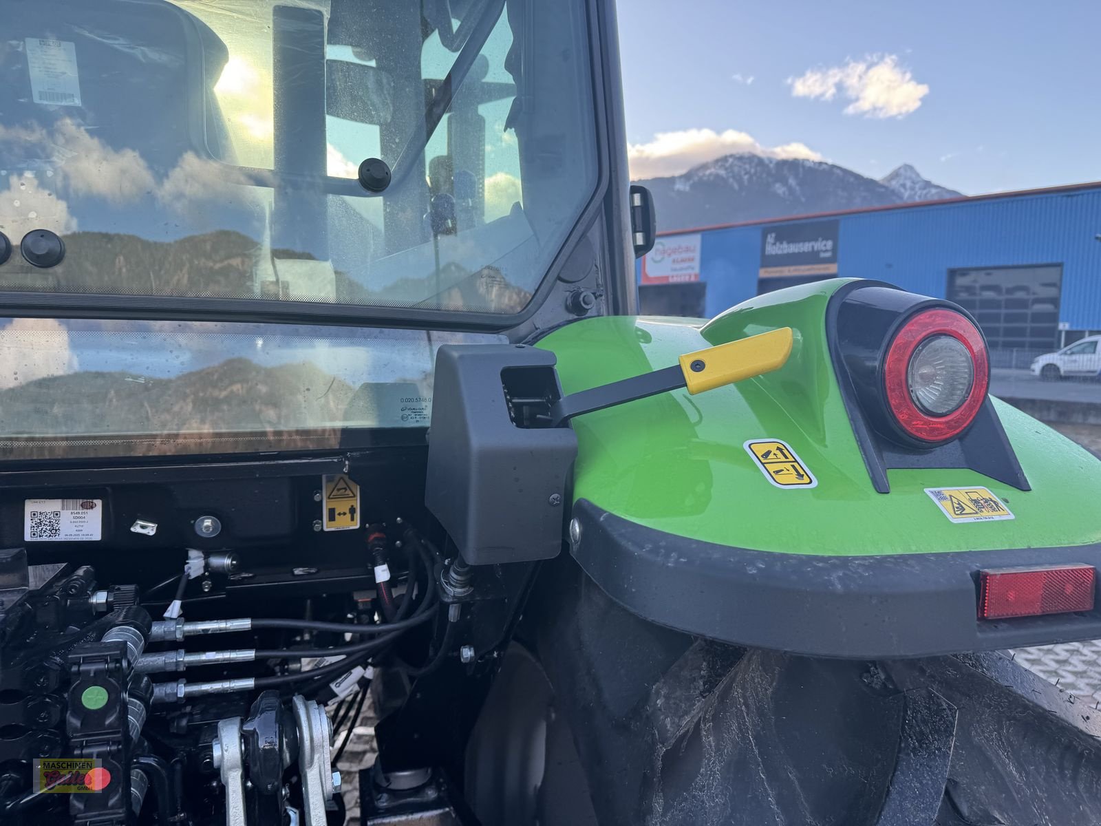 Traktor des Typs Deutz-Fahr 5075 Keyline, Neumaschine in Kötschach (Bild 9)