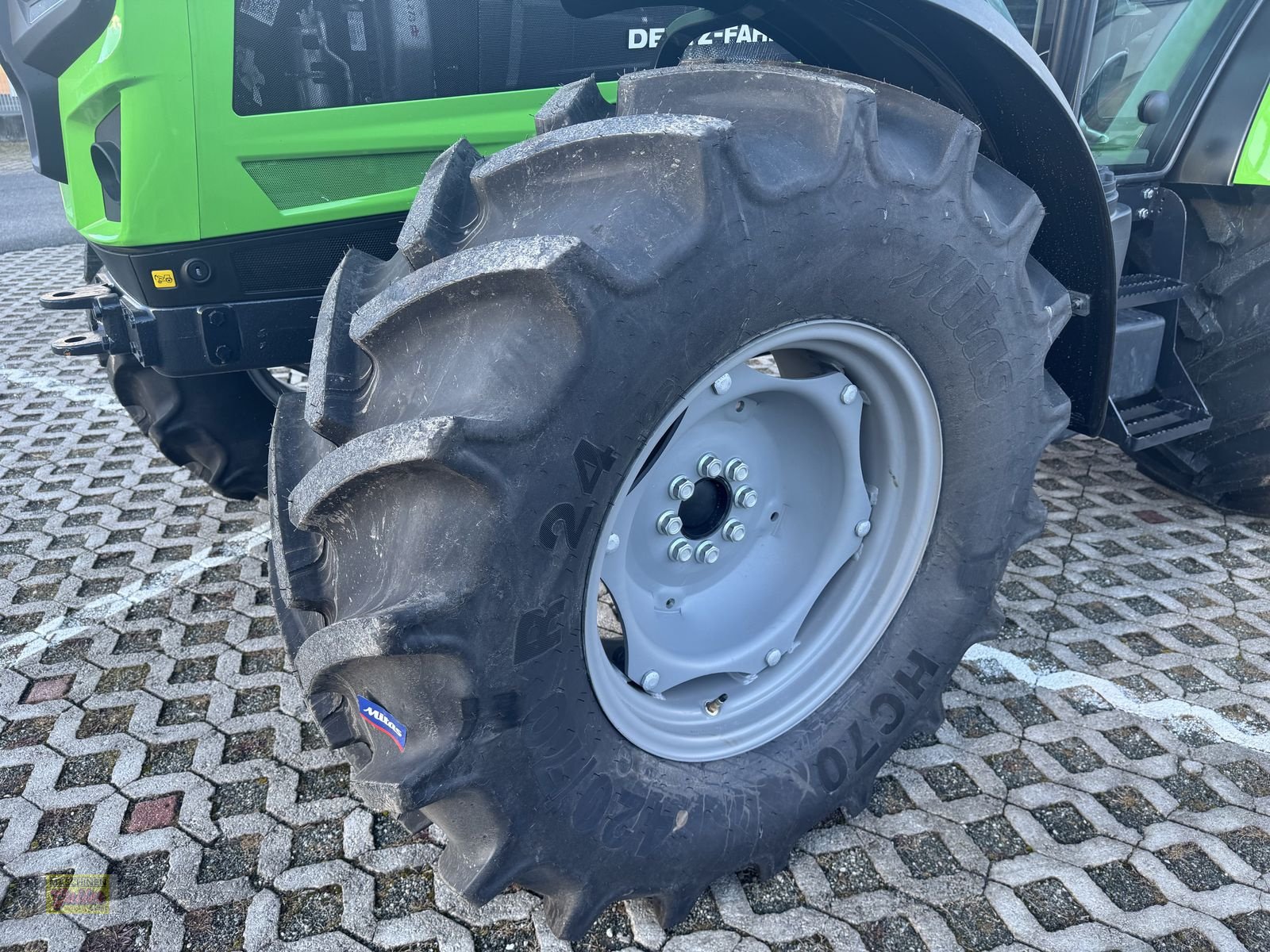 Traktor des Typs Deutz-Fahr 5075 Keyline, Neumaschine in Kötschach (Bild 13)