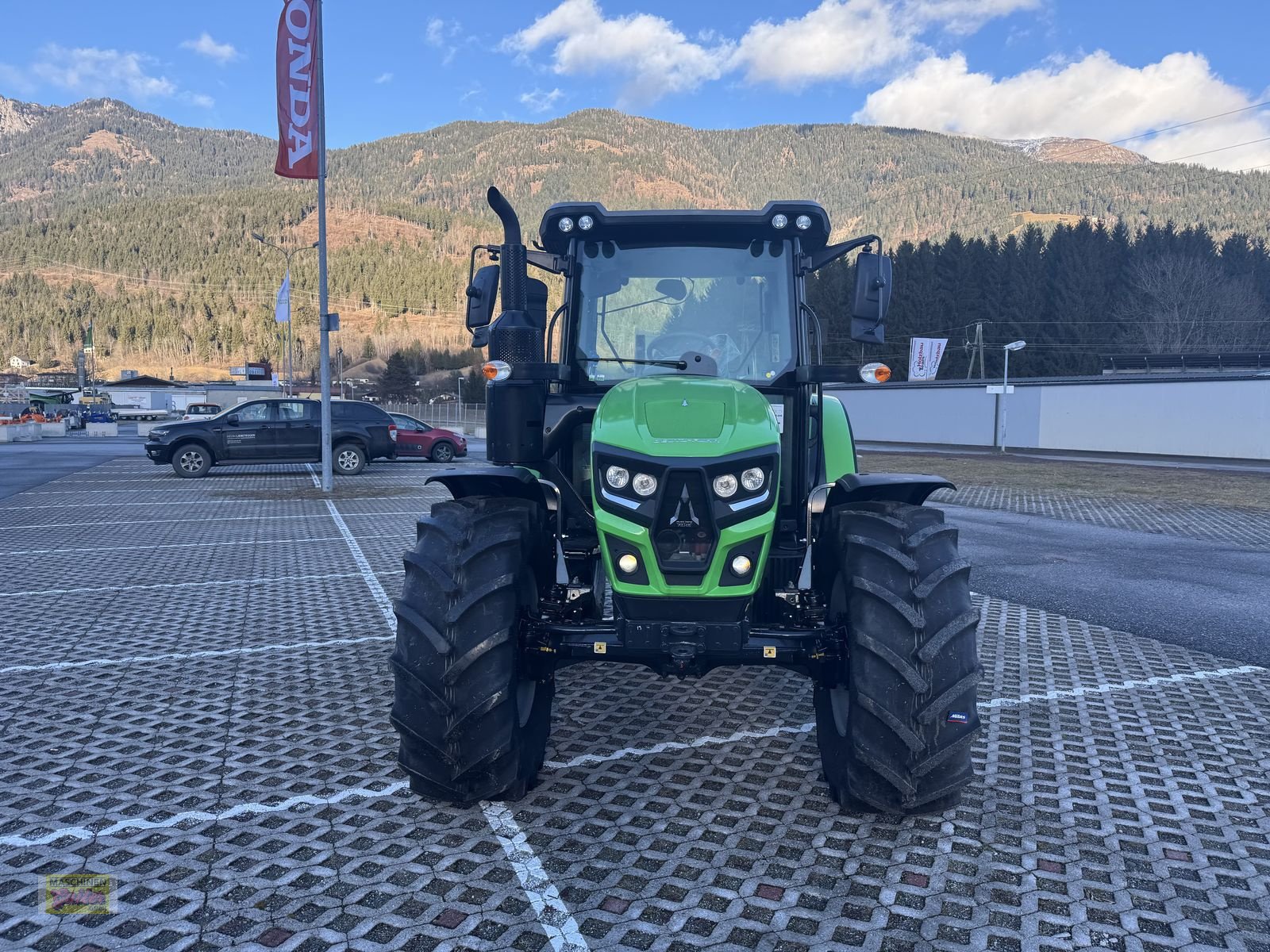 Traktor des Typs Deutz-Fahr 5075 Keyline, Neumaschine in Kötschach (Bild 4)