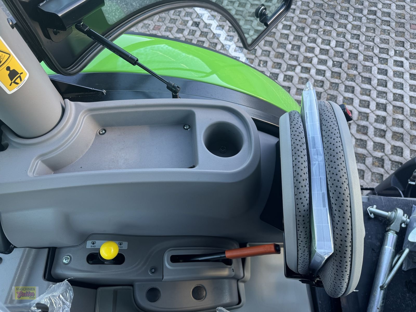 Traktor des Typs Deutz-Fahr 5075 Keyline, Neumaschine in Kötschach (Bild 23)