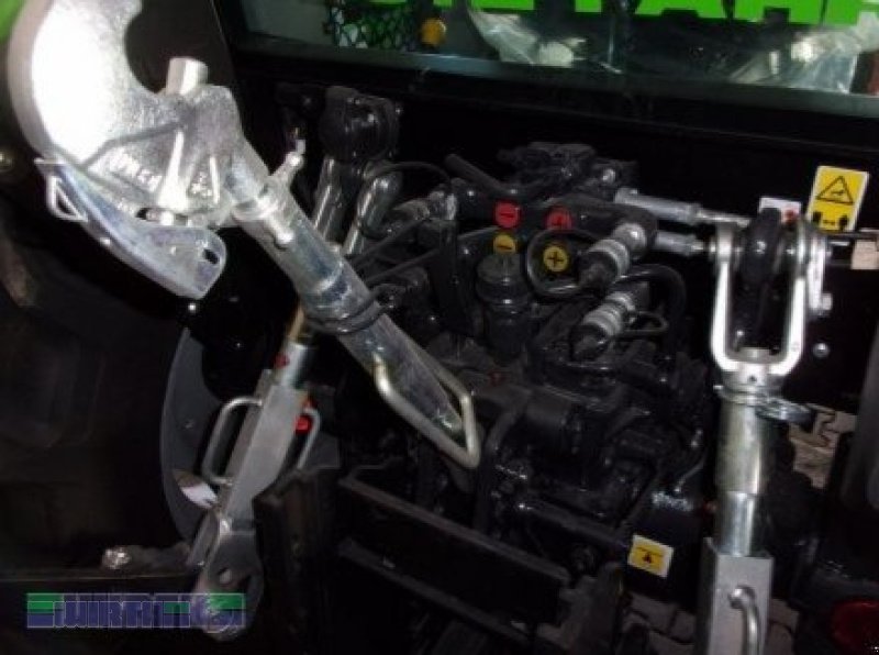 Traktor van het type Deutz-Fahr 5080 D GS KEYLINE, hydr. Kupplung, Powershuttle, Neumaschine in Buchdorf (Foto 3)