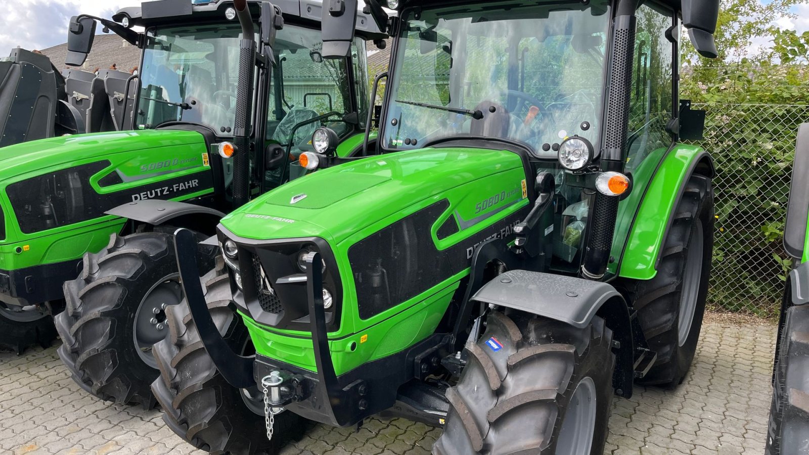 Traktor του τύπου Deutz-Fahr 5080 D Keyline Frontlæsser Stoll 35-18P, Gebrauchtmaschine σε Borre (Φωτογραφία 2)